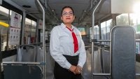 Cómo incorporar a más mujeres conductoras al transporte público: lecciones desde México