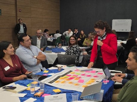 Taller de sistemas de transporte público en Colombia