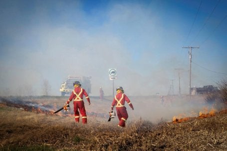 Bomberos canadienses en 2021