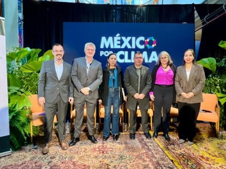 panel “Asegurando beneficios para la salud y el medio ambiente mediante la mitigación de contaminantes climáticos de vida corta en México”, realizado a las 15:00 horas en el Salón Horizontes del Papalote Museo del Niño, como parte de México por el Clima: Semana de Acción.