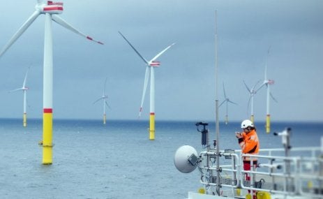 La economía oceánica ya emplea a millones de personas, pero con una transición rápida que amplíe las prácticas sostenibles y la energía renovable podría emplear a millones más